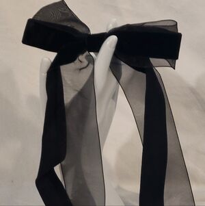 NWT 4 Extra Long Sheer Black Bow And 4 Scrunchies